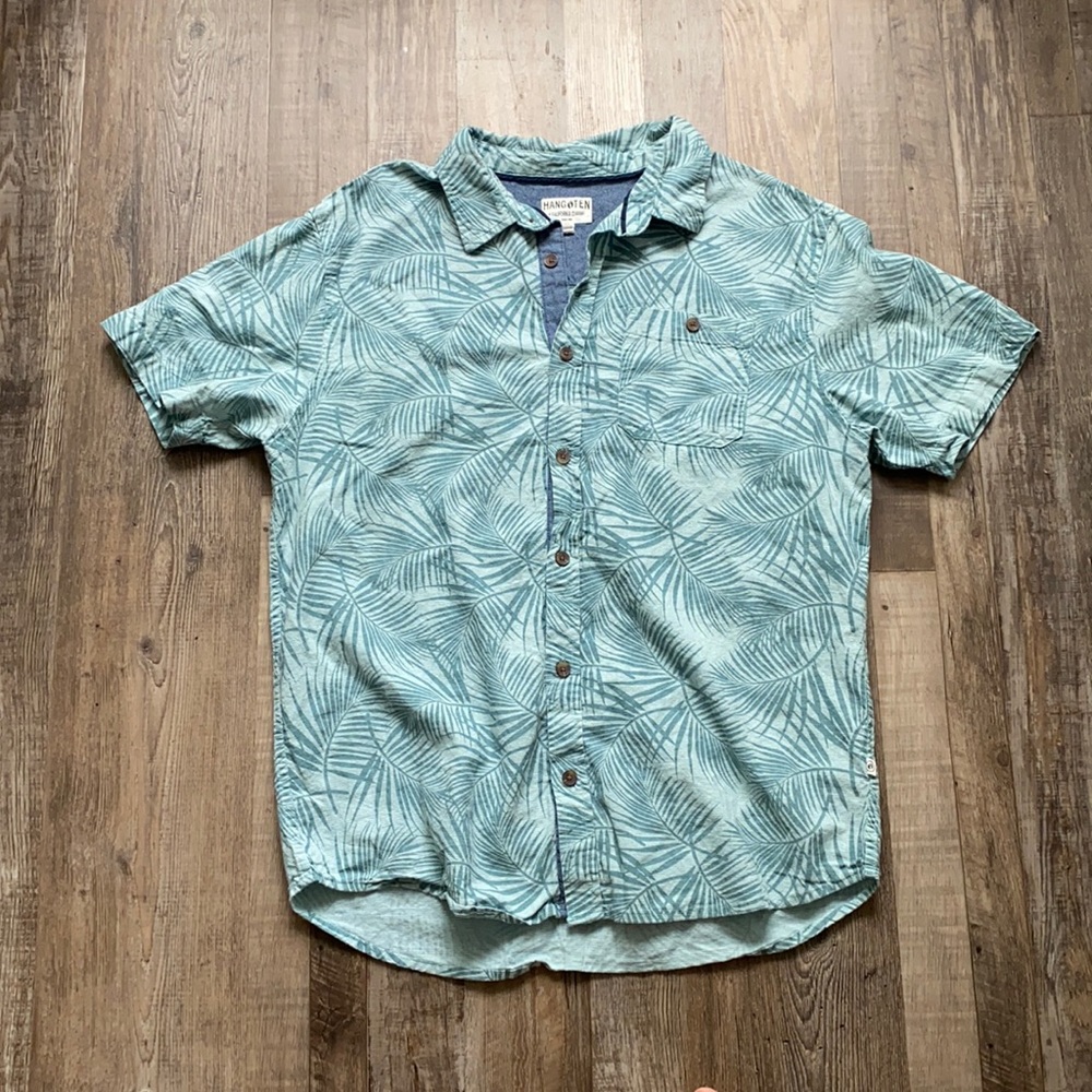 Hang Ten • Hawaiian Button Down
